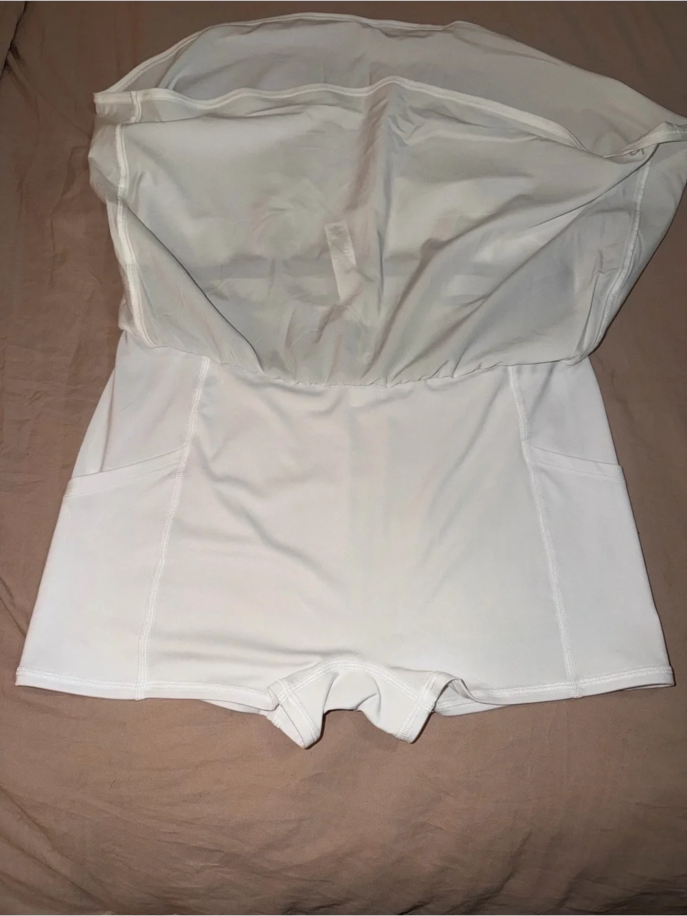 ALO Yoga White Mini Skirt with Black Waistband